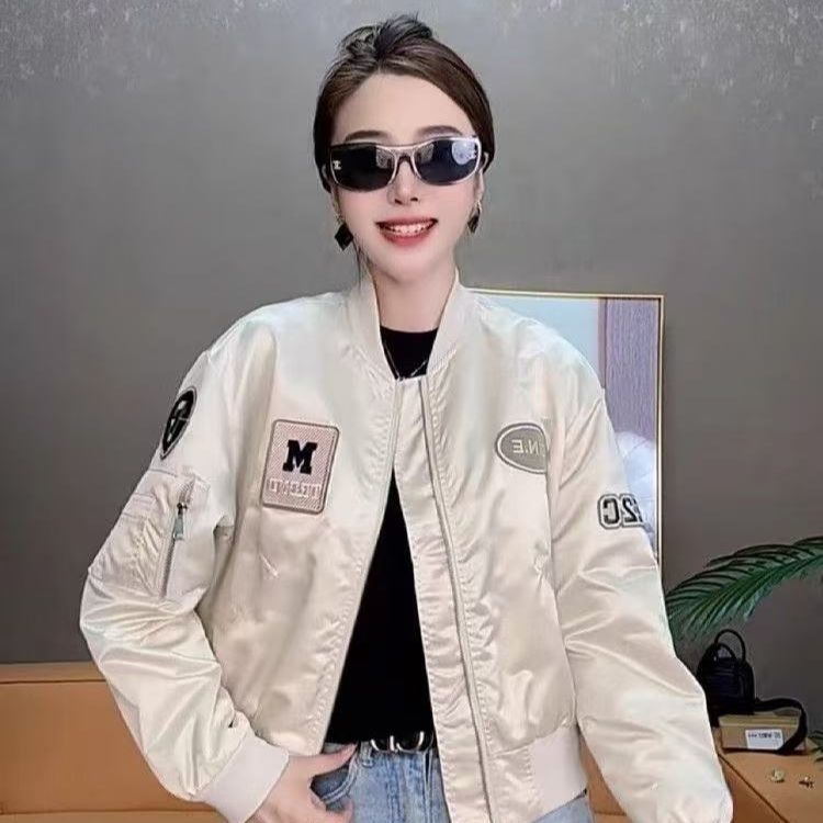 Sieviešu quiltēta bomber jaka amerikāņu stilā, īss griezums, stāvošs apkakle, rāvējslēdzējs, poliesters, patchwork raksts