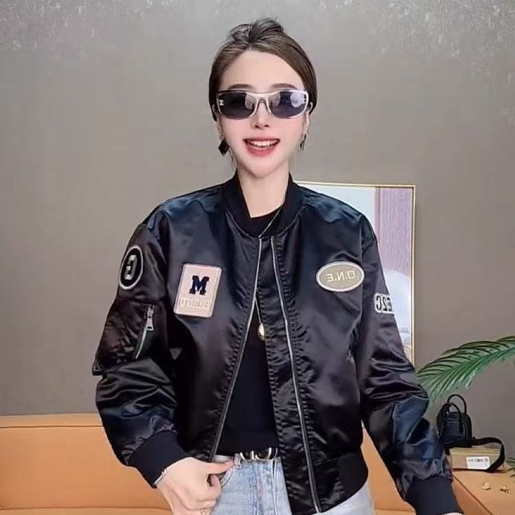 Sieviešu quiltēta bomber jaka amerikāņu stilā, īss griezums, stāvošs apkakle, rāvējslēdzējs, poliesters, patchwork raksts