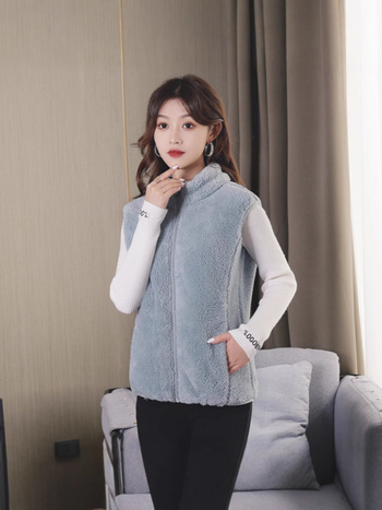 Sieviešu polāra flīsa veste ar augstu stāvošu apkakli, divpusēja, rāvējslēdzējs, brīvs piegriezums