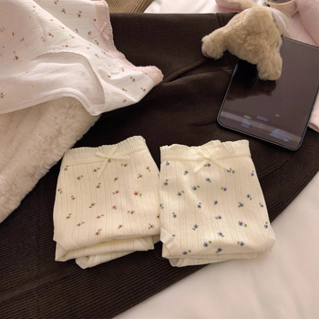 Ženske pamuk gaćice | Antibakterijske, Prozračne, Brzo suše | Srednji pojas, 40-count pamuk tkanina, Podstava 100% pamuk