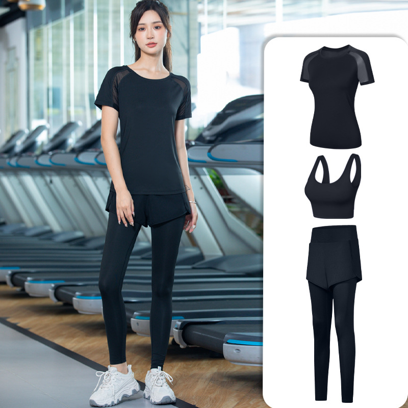 Trojkomponentni ženski set za jogu i sport, proljeće-ljeto, brzo suši, uski kroj, top s kratkim rukavima uz šorceve i sportski grudnjak; tkanina chenille-spandex (<30%).