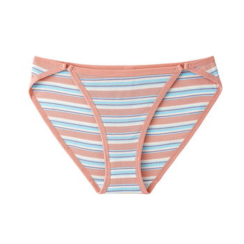 Pamukaste ženske gaćice s niskim strukom, prugast uzorak i srcolasti kopčasti zatvarač; prozračne i antibakterijske