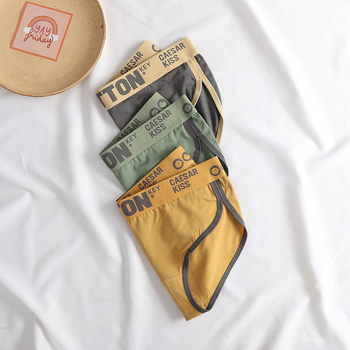 Női pamut alsónemű középmagas derekú, egyszínű minta, fő anyag 90–95% pamut, ágyéktáji bélés 90–95% pamut