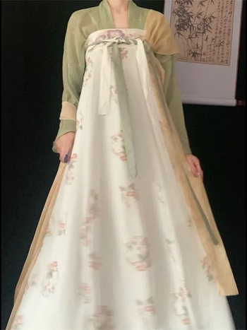 Ханфу рокля, лято 2023, 90-95% полиестер, печатане и багрене