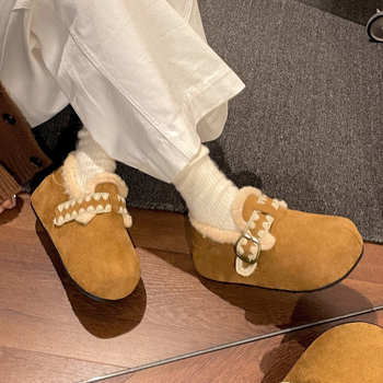 Zimske ženske pamučne cipele s flis podstavom, 3–5 cm visokih pet, gornji materijal: super vlakna, unutarnji dio: umjetni kratki pliš, gumena potplat.