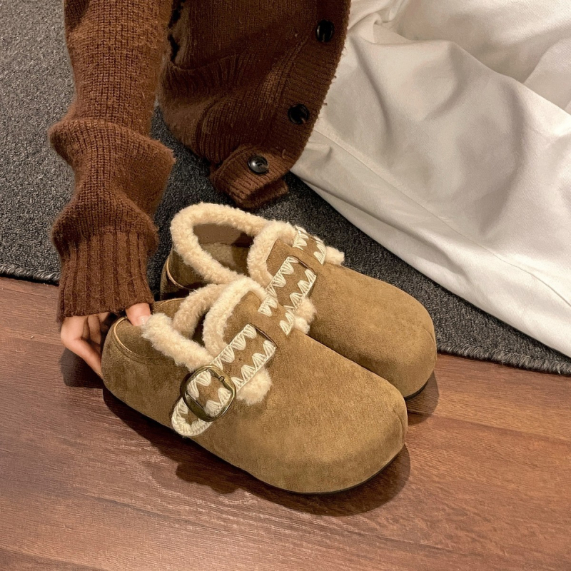 Zimske ženske pamučne cipele s flis podstavom, 3–5 cm visokih pet, gornji materijal: super vlakna, unutarnji dio: umjetni kratki pliš, gumena potplat.