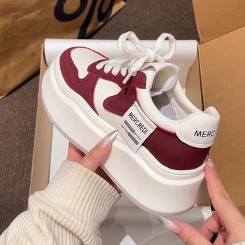 Niske tenisice od platna s gumom, vezanje, prozračne