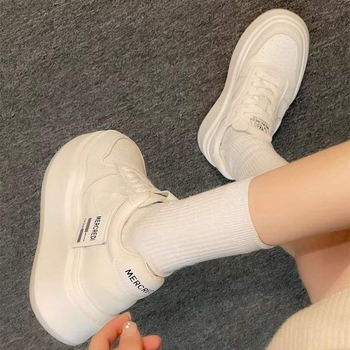 Niske tenisice od platna s gumom, vezanje, prozračne