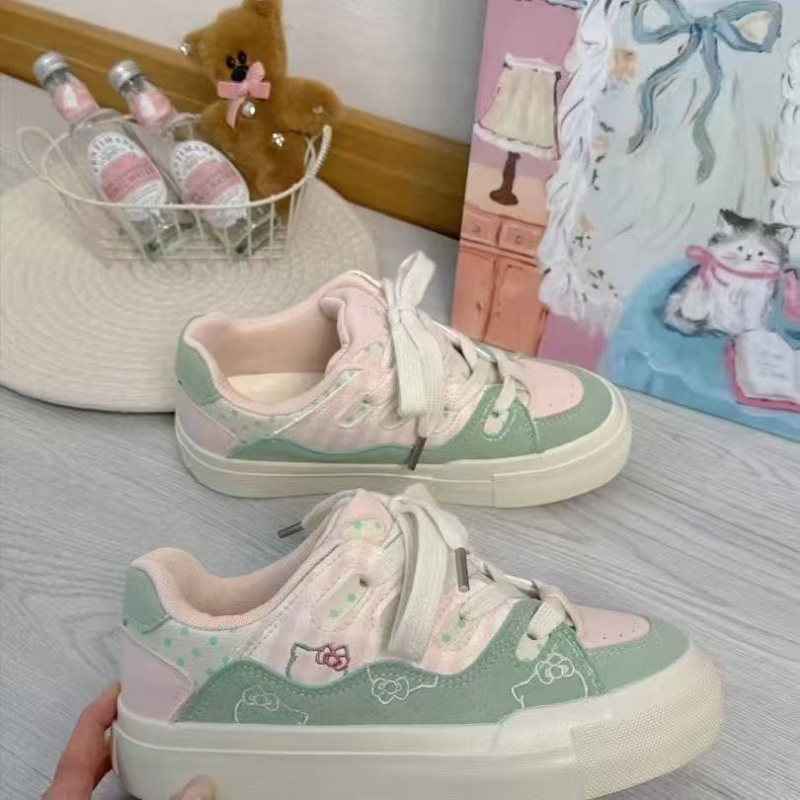 Zemā profila sporta kurpes ar sintētiskas ādas augšpusi, putas gumijas zole, PU zolīte, anti-slīdēšana un izturīgas, piemērotas pavasarim