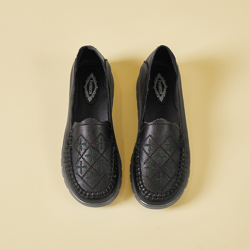 Kožne slip-on ženske cipele za srednju i stariju dobnu skupinu, proljeće, gornji dio od prave kože, potplata od goveđeg tetiva, niski 1–3 cm, ulošci od korejskog pamuka