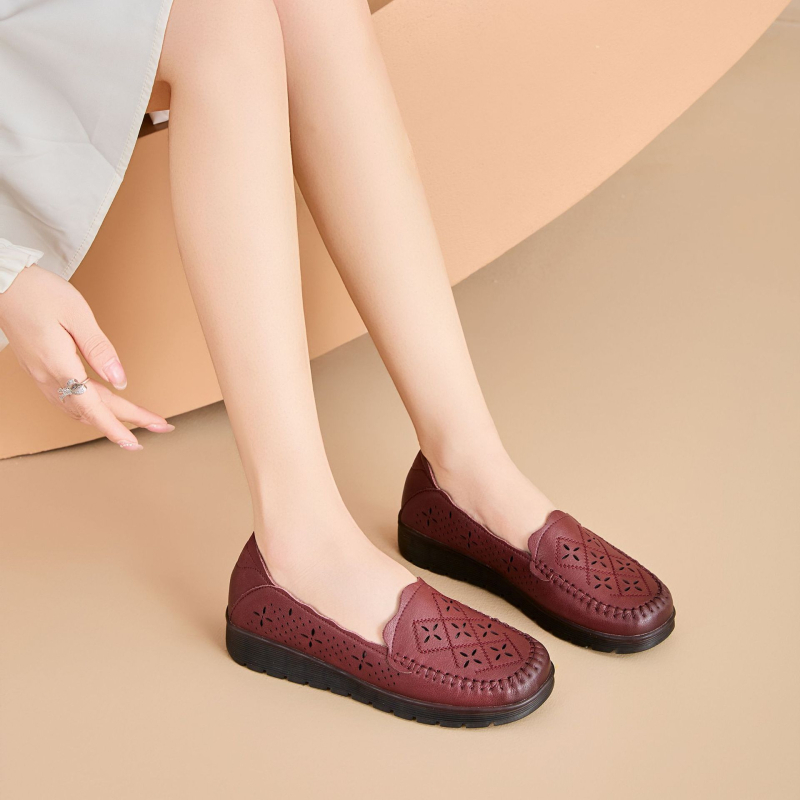 Kožne slip-on ženske cipele za srednju i stariju dobnu skupinu, proljeće, gornji dio od prave kože, potplata od goveđeg tetiva, niski 1–3 cm, ulošci od korejskog pamuka