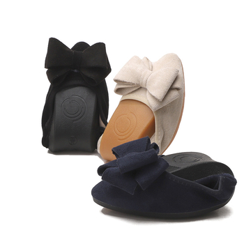 Sieviešu balerīnas ar asas purnas, mīksta velūra augšdaļa, iekšējā ādas odere, teļa cīpslas zole, plakanais papēdis