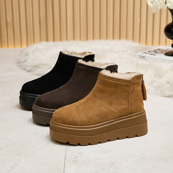 Ženske zimske čizme za snijeg s fleecem i bočnim zatvaračem, gornji dio nubuk kože, PU đon, srednja visina potplata, Martin stil, zima 2025