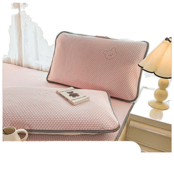 Jastučnica Unique — Jacquard tkanina, 100% poliester, obojani materijal, moderan minimalistički stil