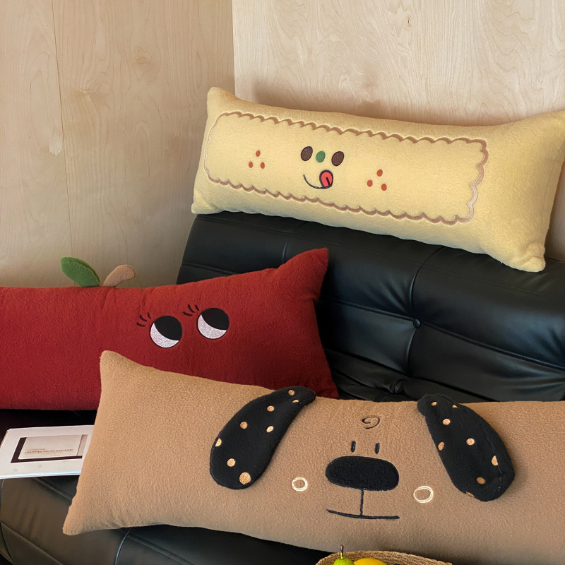 Párna biopamut fleece borítással, töltet toll-pamut, hímzett és quiltelt karikatúra állatos mintával, testreszabható hímzés