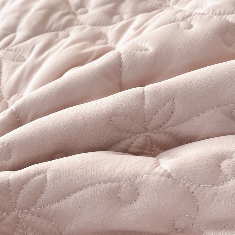 Set rubova kreveta – tri dijela s jastučnicama i zaštitnikom madraca; tkanina: četkano, prešivano, ravno pletena; materijal: kemijsko vlakno; stil: korejski