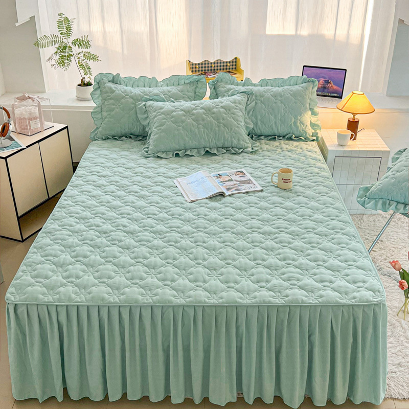 Set rubova kreveta – tri dijela s jastučnicama i zaštitnikom madraca; tkanina: četkano, prešivano, ravno pletena; materijal: kemijsko vlakno; stil: korejski