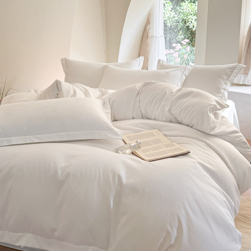 Hotelsko posteljno rublje od 100% pamuka, četvero-dijelni set, čisto bijela, navlaka za pokrivač, plahta i jastučnice, twill tkanina, reaktivno bojanje