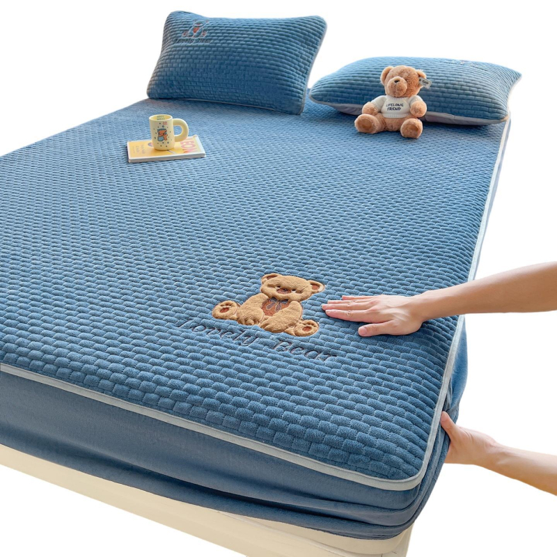 Milk Velvet Quilted Fitted Sheet with Fleece-Lined Mattress Protector