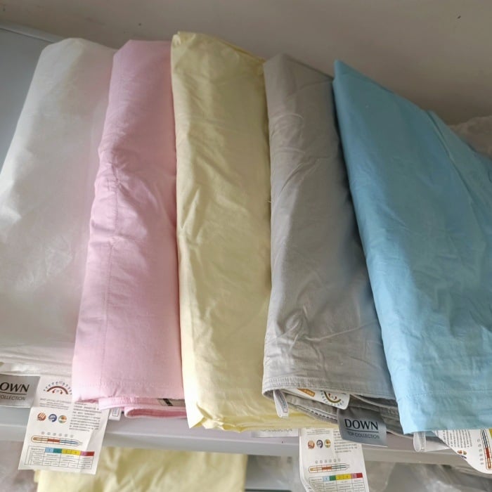 Tekikott — 100% puuvill, Lõngade arv: 100, Kanga kaal: 1000–1500 g, Kudumisprotsess: lihtne kude, Trükkimine ja värvimine: reaktiivne trükkimine ja värvimine