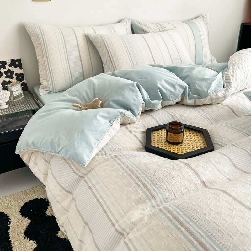 Voodikatte kate 100% puuvillast, džakardkude, triibuline muster, reaktiivne värvimine, 60s lõng, stiil: kerge luksus