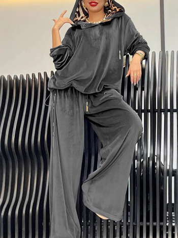 Ženski dvodijelni set: hoodie s kapuljom i hlače s leopardim uzorkom, poliester, digitalni tisak, proljeće 2025