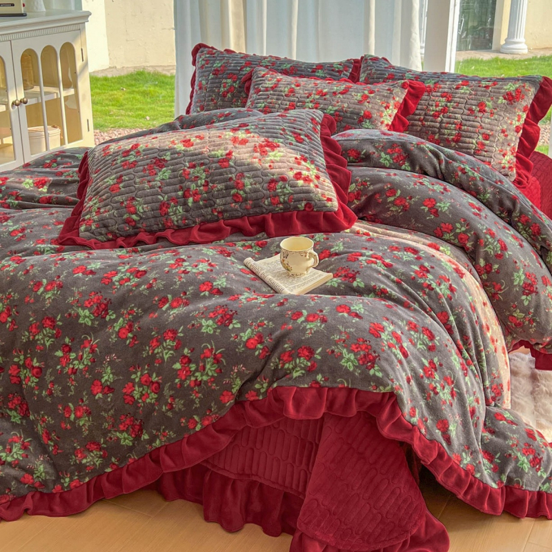Milk Velvet prešivani set za krevet – Korejski stil, 4 dijela, 4500–5000 g, Uzorci: srca/geometrija/crtani/biljke, Zima i jesen toplina