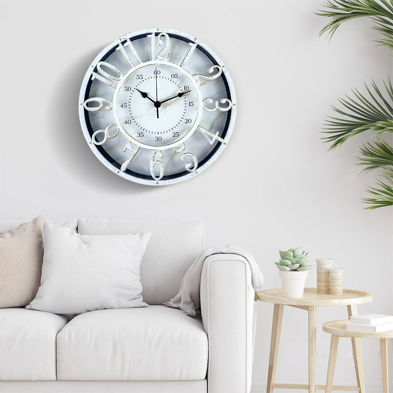 Seinakell, ümmargune, patareidega töötav, libiseva sekundiliikumisega, Pegasus 6262-liikumine, mudel 4698, plastist näidik