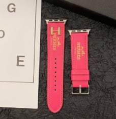 Apple Watch каишка от изкуствена кожа — закопчалка с пин, тегло 30 г, съвместима с Apple Watch, пусната през 2023 г. (Изкуствена кожа; закопчалка с пин; 30 г; съвместимост: Apple Watch; 2023)