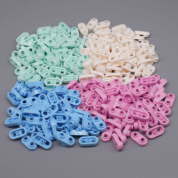 Ръчно изработена конструкция с малки части: овална плоча с две дупки и заоблени ъгли, пластмасова, съвместима с 35480 компоненти, за възраст 15–35 години