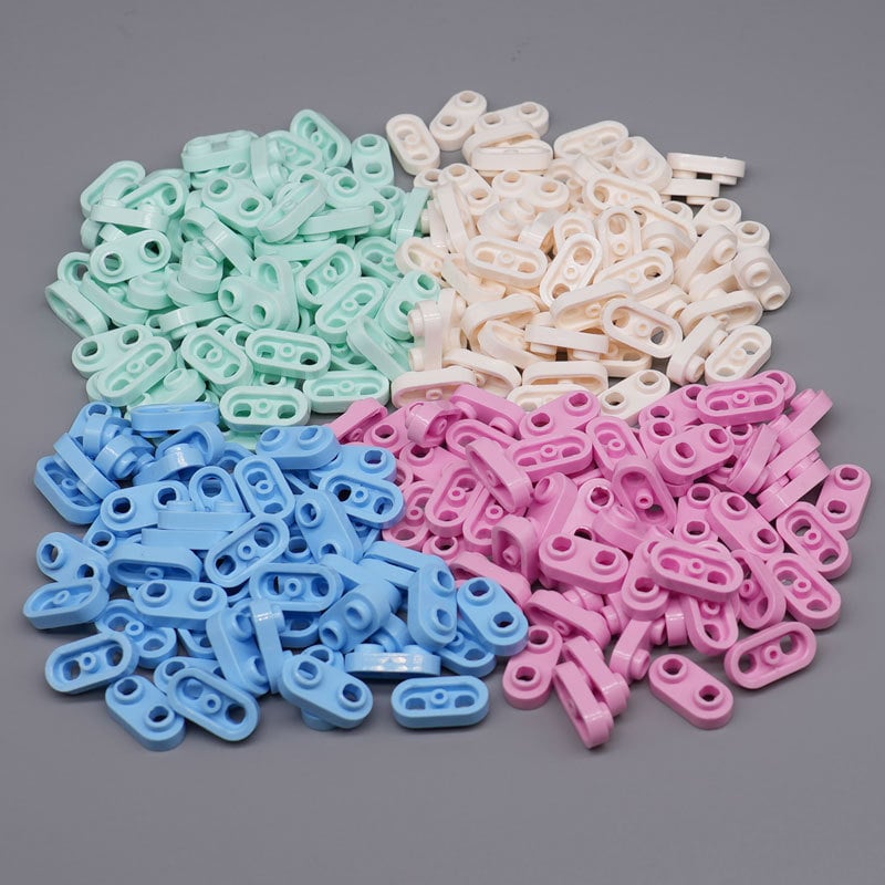 Ръчно изработена конструкция с малки части: овална плоча с две дупки и заоблени ъгли, пластмасова, съвместима с 35480 компоненти, за възраст 15–35 години