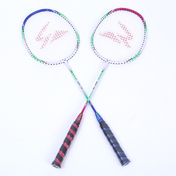 Set badminton raketa – okvir od aluminijskog legura, najlon niti, težina 95–100 g, debljina drške G4, 2 komada