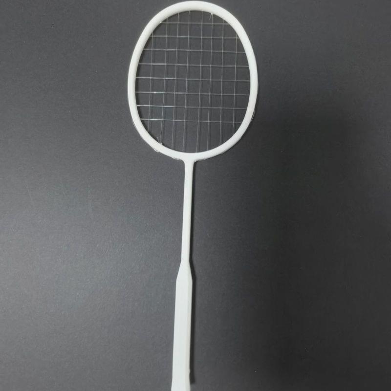 Mini badminton reketa s dizajnom, okvir od karbonskih vlakana, 95–100 g, izuzetno tvrda, direktan udarac — privjesak za ruksak