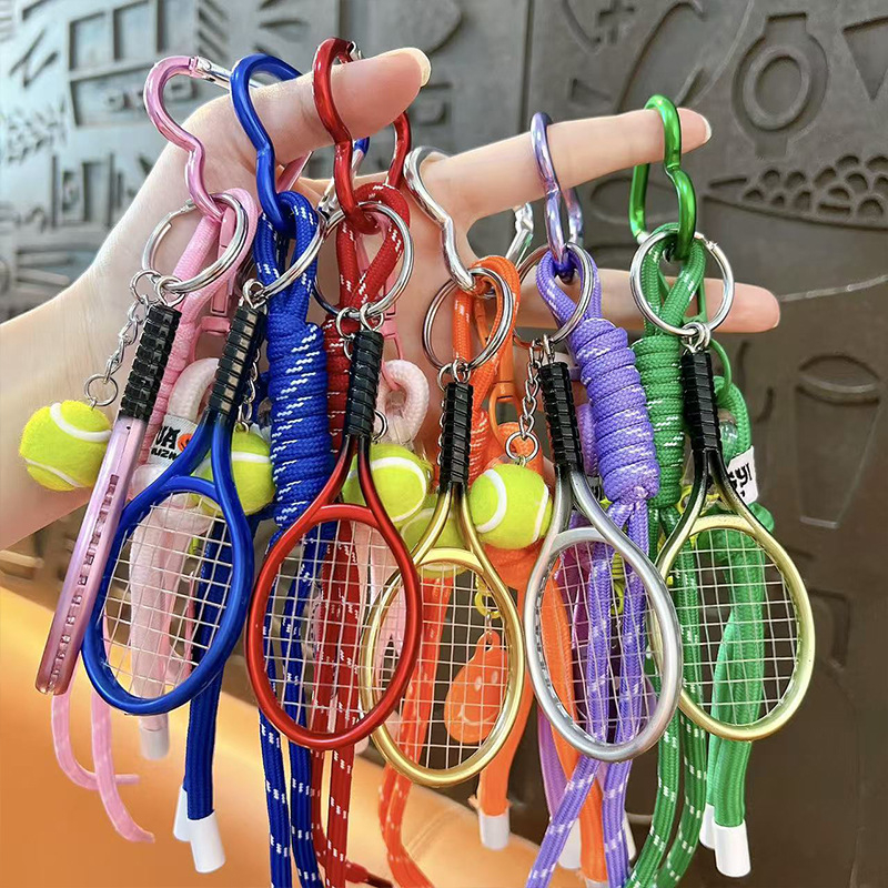 Ključevni privjesak s tenis temom, sportska serija, sladak stil (ABS materijal, poklon za vjenčanje, rođendan, završetak studija)