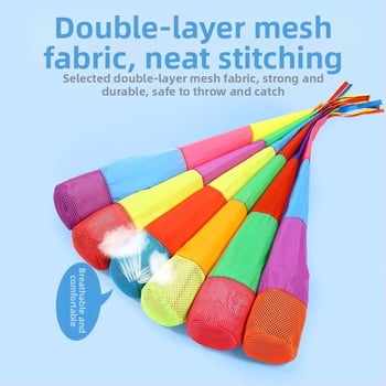 Āra sensoro attīstības spēle: maisiņu ar smiltīm mešana un mīkstās vēja izturīgās bumbiņas ar lentām, no auduma, bērniem vecumā 4–6 gadi