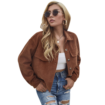 Sieviešu jaka no poliestera, garas piedurknes, apkakle ar lapiņu, vienkāršs dizains