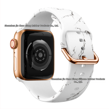 Силиконова каишка за Apple Watch — съвместима с Apple Watch, материал силикон, закопчаване с пин, тегло около 20 г, пусната през 2019 г.