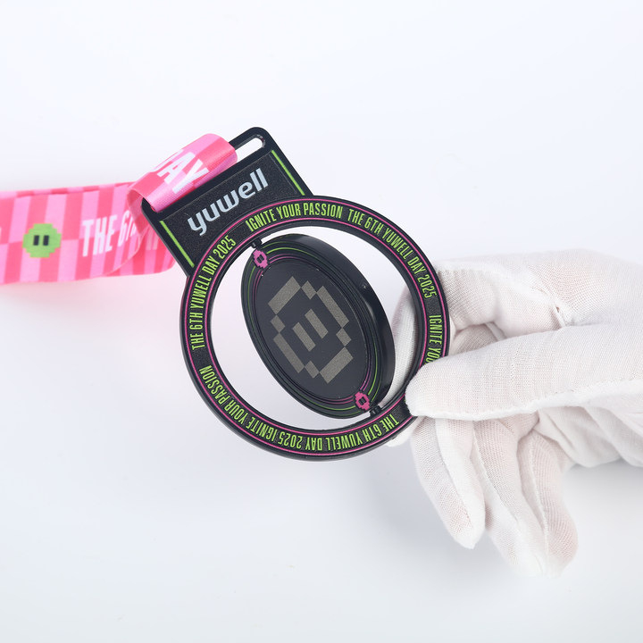 Medaļa – cinka sakausējums, personalizējama ar logotipa drukāšanu, zeltītais pārklājums