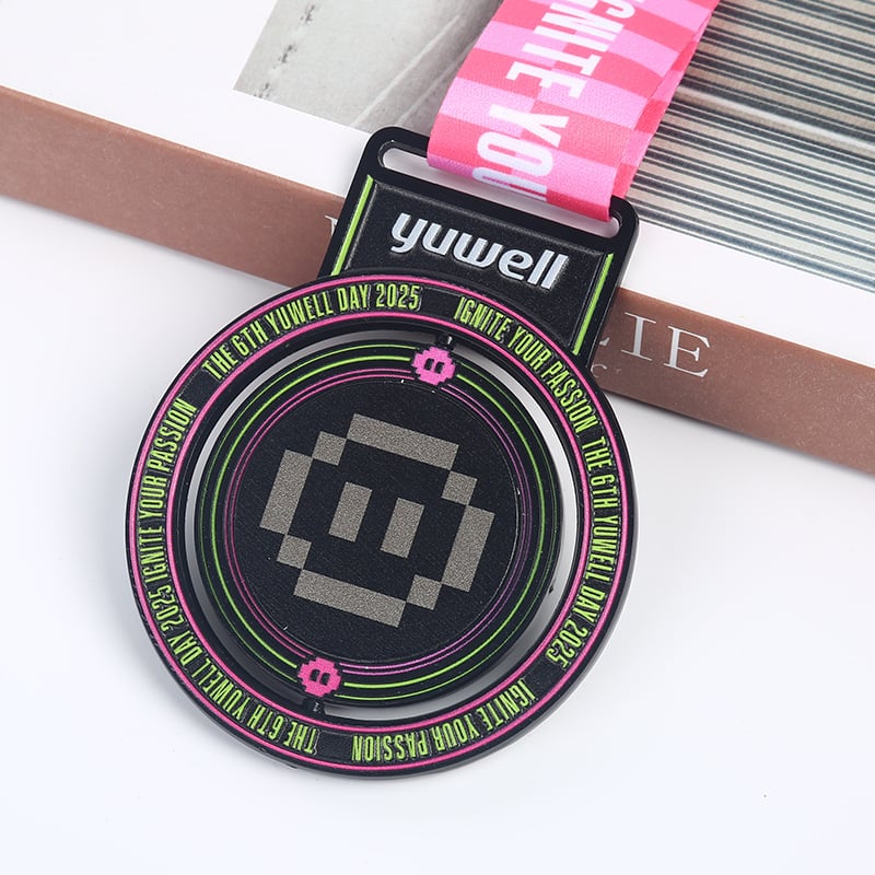 Medaļa – cinka sakausējums, personalizējama ar logotipa drukāšanu, zeltītais pārklājums