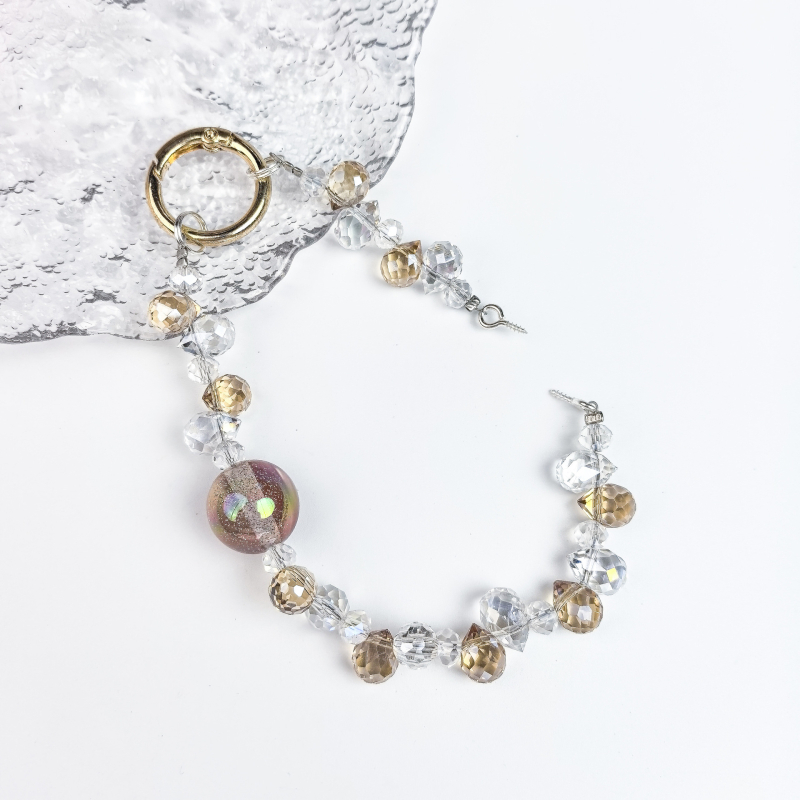 Kristāla telefona ķēde ar zemeņu pērļām, oriģinālais dizains ar atslēgas piekari, DIY draudzīgs, rudens 2025