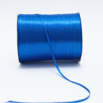 Poliesterio satino juostelė vestuvėms, dovanų įvyniojimui, gėlių įvyniojimui ir namų dekorui – aukšta kokybė