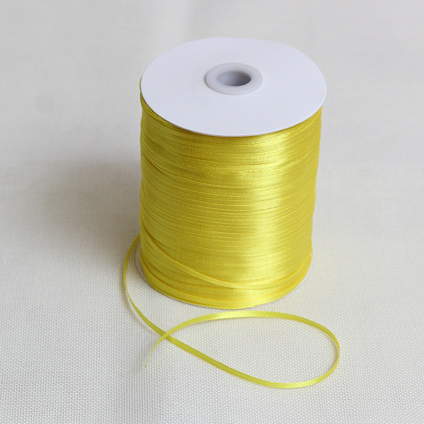 Poliesterio satino juostelė vestuvėms, dovanų įvyniojimui, gėlių įvyniojimui ir namų dekorui – aukšta kokybė