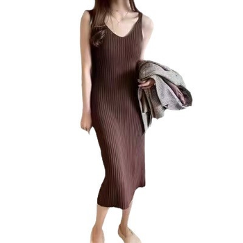 Nertinė suknelė su petnešėlėmis, V formos iškirptė, aukštas juosmuo, ilga suknelė