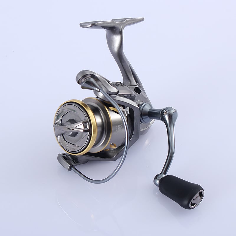 Spinning kolut – polu-metalna konstrukcija bez praznine, otporan na morsku vodu, dugi dometi bacanja