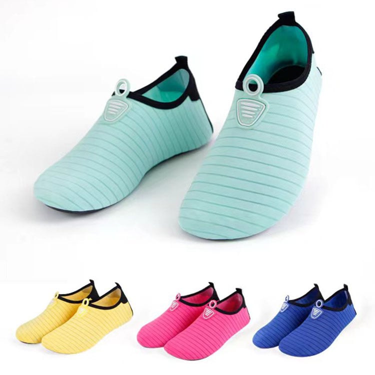 Pantofi de apă Xingtuo - partea superioară din plasă și căptușeală din plasă, design jos, talpă exterioară antiderapantă din cauciuc, talpă din TPR, pentru alergare și plimbare prin apă, unisex adulți