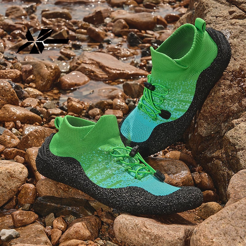 Pantofi pentru drumeții pe râu – Unisex, închidere cu bandă elastică, partea superioară din plasă respirabilă, talpă din cauciuc antiderapant, design de tip jos