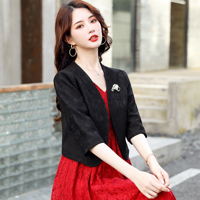 Γυναικείο δαντελένιο κοντό παλτό - Πολυεστέρας, Μονόχρωμο, Κοντό μήκος, Μακριά μανίκια, V-λαιμόκοψη, Ένα κουμπί