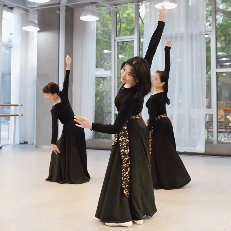 Etniski Mongolijas deja kostīms sievietēm, Spandex audums, 95%+ sastāvs, 2023. gada vasaras izlaidums, priekšnesumiem pieaugušajiem un eksāmenu praksei