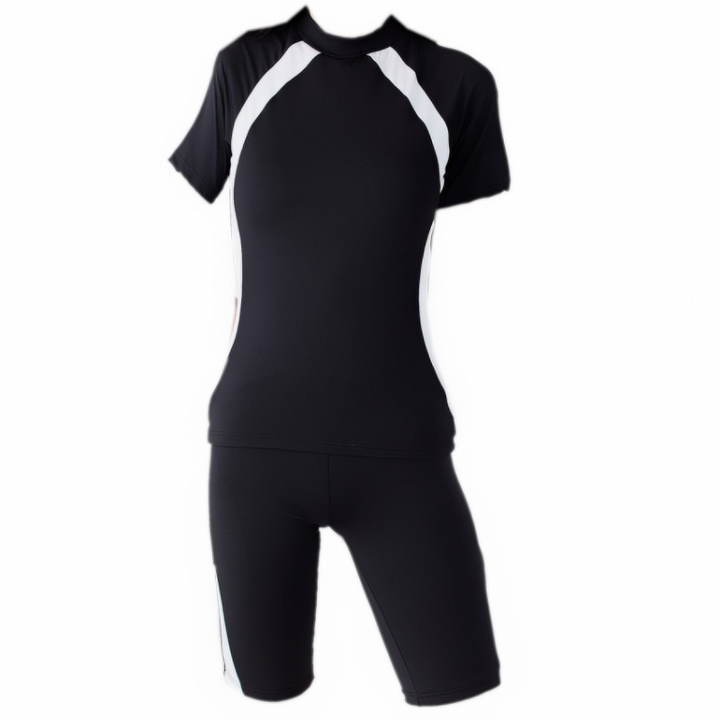 Costum de baie întreg pentru femei, croială conservatoare pentru acoperirea burții, cu burete la bust, fără suport metalic; poliester 95%, căptușeală 100% poliester, greutate 180 g/m2