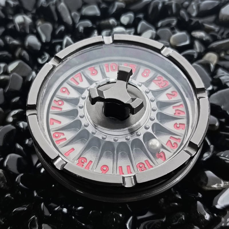 Sukiojamas D20 metalo kauliukas, cinko lydinys, 20 pusių, 172 g